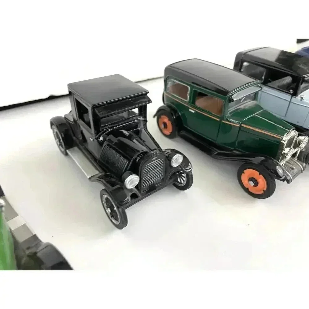 Lot of 7 Diecast Maisto Chevy Ford Model T Toy Cars‎ Collectibles